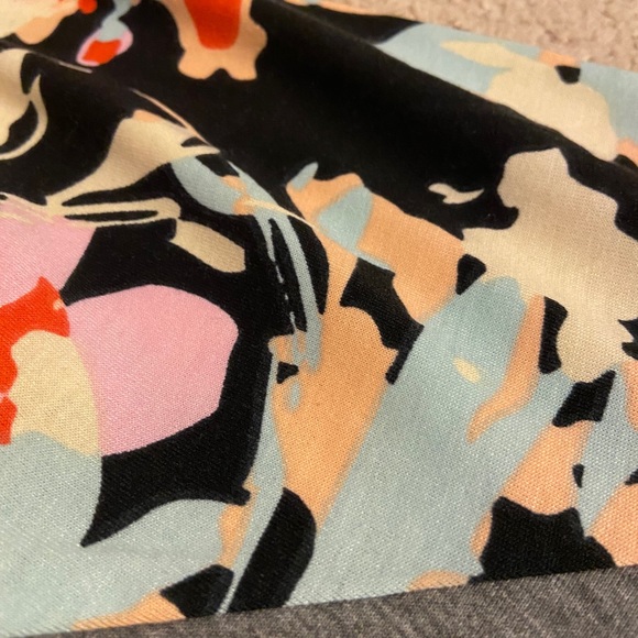 Lularoe 3/4 sleeve Randy top - Picture 3 of 4